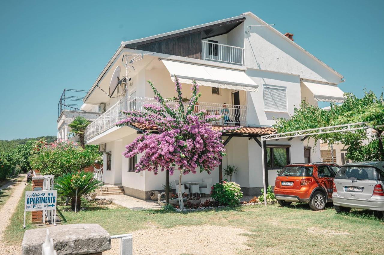 Vila Adriatik Ulcinj Bagian luar foto